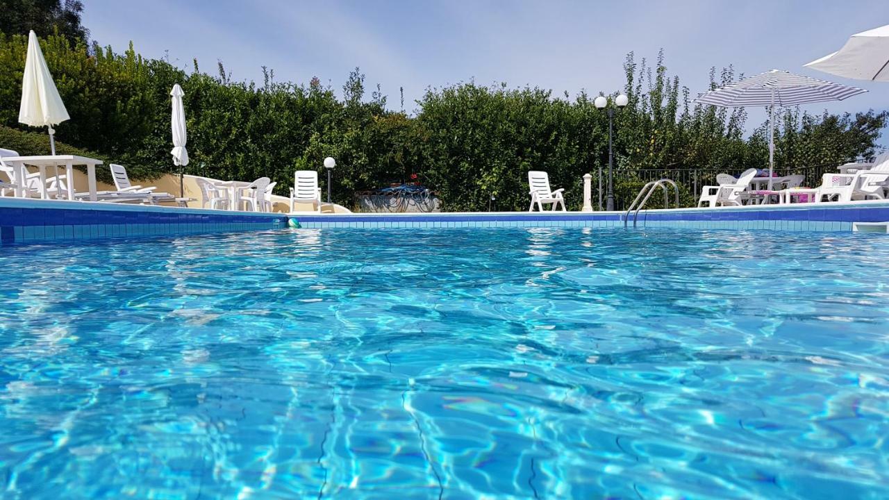 B&B Villa Sole Controguerra Luaran gambar